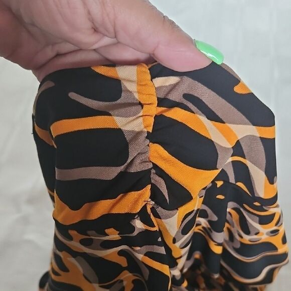 Guess by Marciano Vibrant Abstract Bubble Hem Mini Skirt - Picture 13 of 16